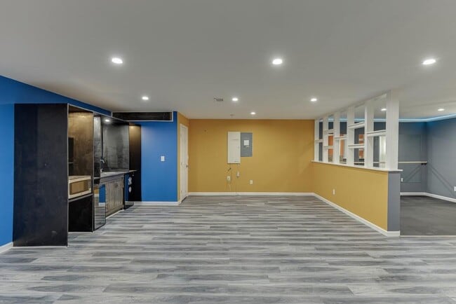 Building Photo - 6925 Fellowship Ln