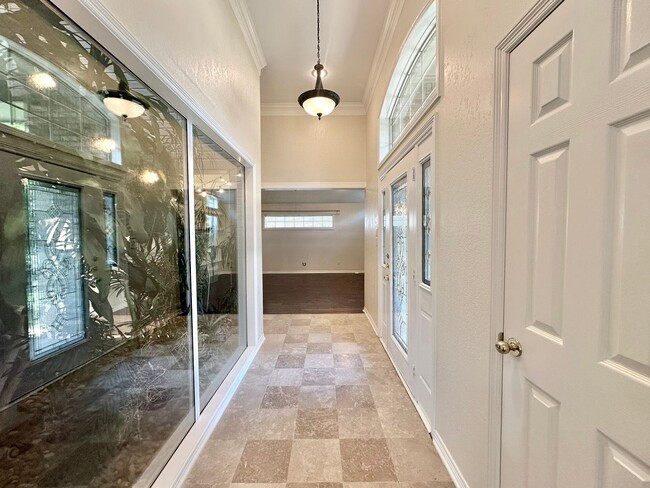 Building Photo - Stunning Home in the Heart of Tyler! 3bd 2...