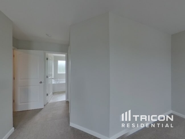 Building Photo - 1058 Brayden Dr