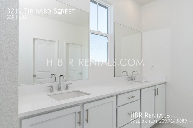 Building Photo - BRAND NEW CONSTRUCTION: Spacious 5-Bed San...