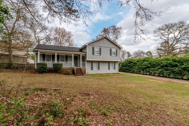 Building Photo - 3 Bed/2.5 Bath House for Rent in Martinez w/ Garage & Fenced Back Yard