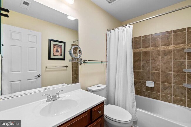 Building Photo - 7592 Cherrybark Oak Ln