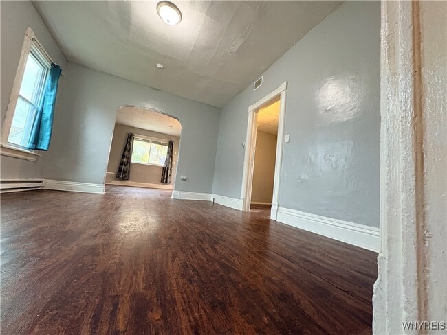 Building Photo - 201 Lemon St