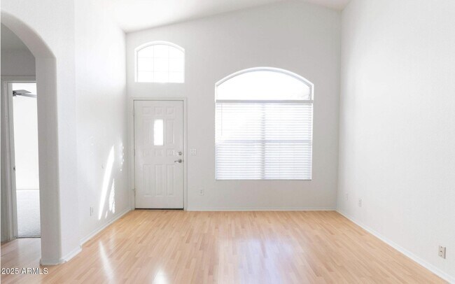 Building Photo - 12550 W Palm Ln
