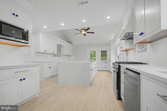 Building Photo - 2501 Eastern Point Ct