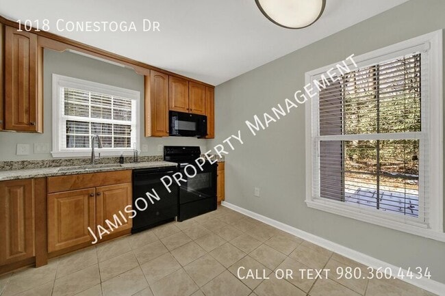 Building Photo - 1018 Conestoga Dr