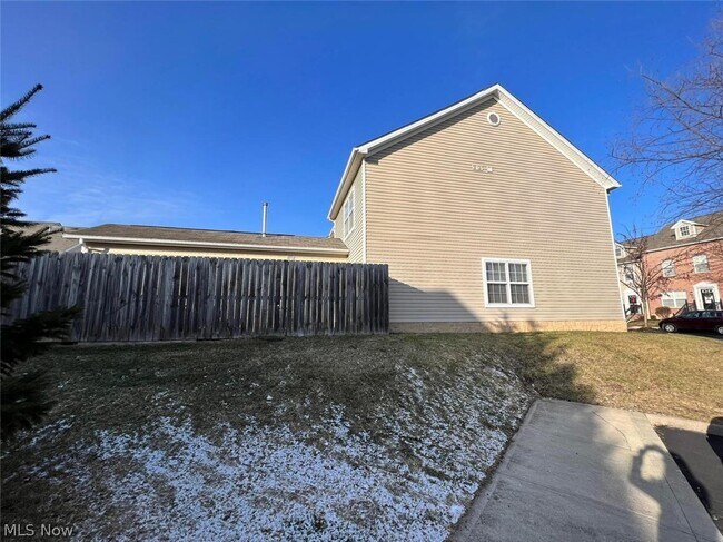 Building Photo - 109 Gifford Rd