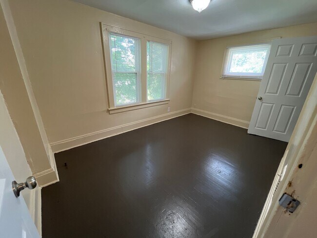 Building Photo - 357-359 Midland Ave