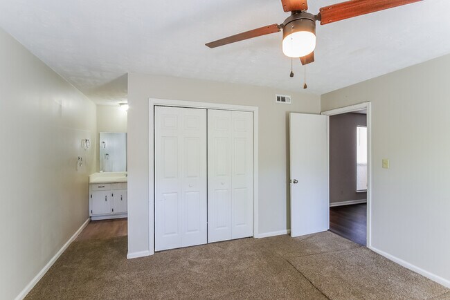 Building Photo - Inviting 3-Bedroom Home