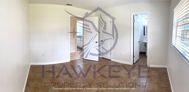 Building Photo - 2033 Dunbarton Way
