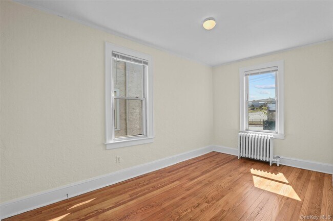 Building Photo - 36 Huber Pl