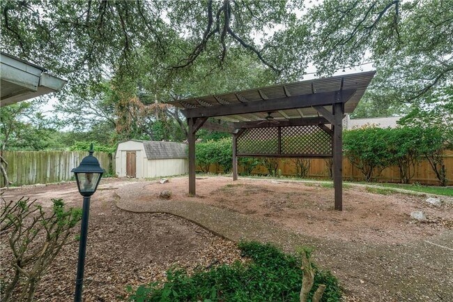 Building Photo - 12118 Black Angus Dr