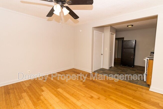 Building Photo - 5345 Lazard St