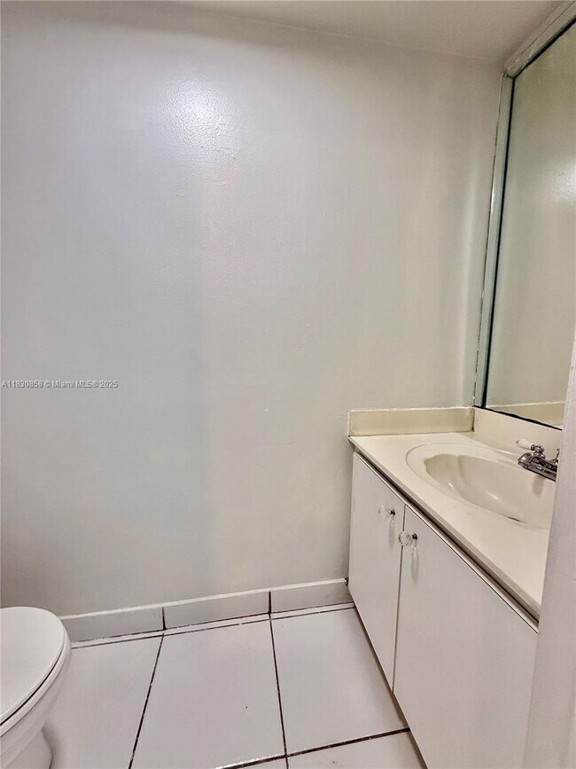 Building Photo - 3011 W 76th St