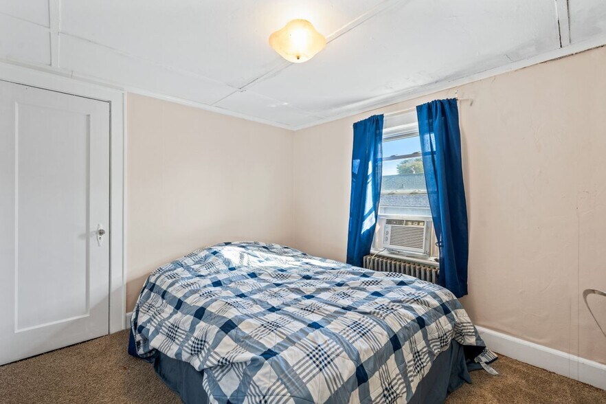 Building Photo - 120B Little Pl