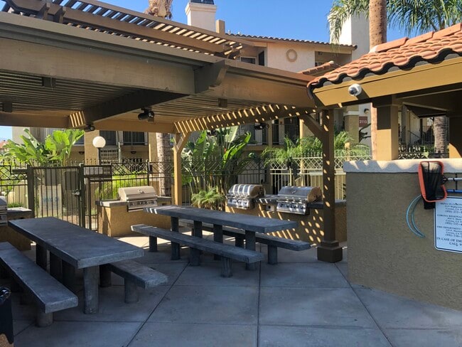 Pool Common Area - 2085 Highpointe Dr