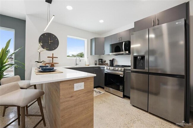 Building Photo - 4001 Jaxson Ln