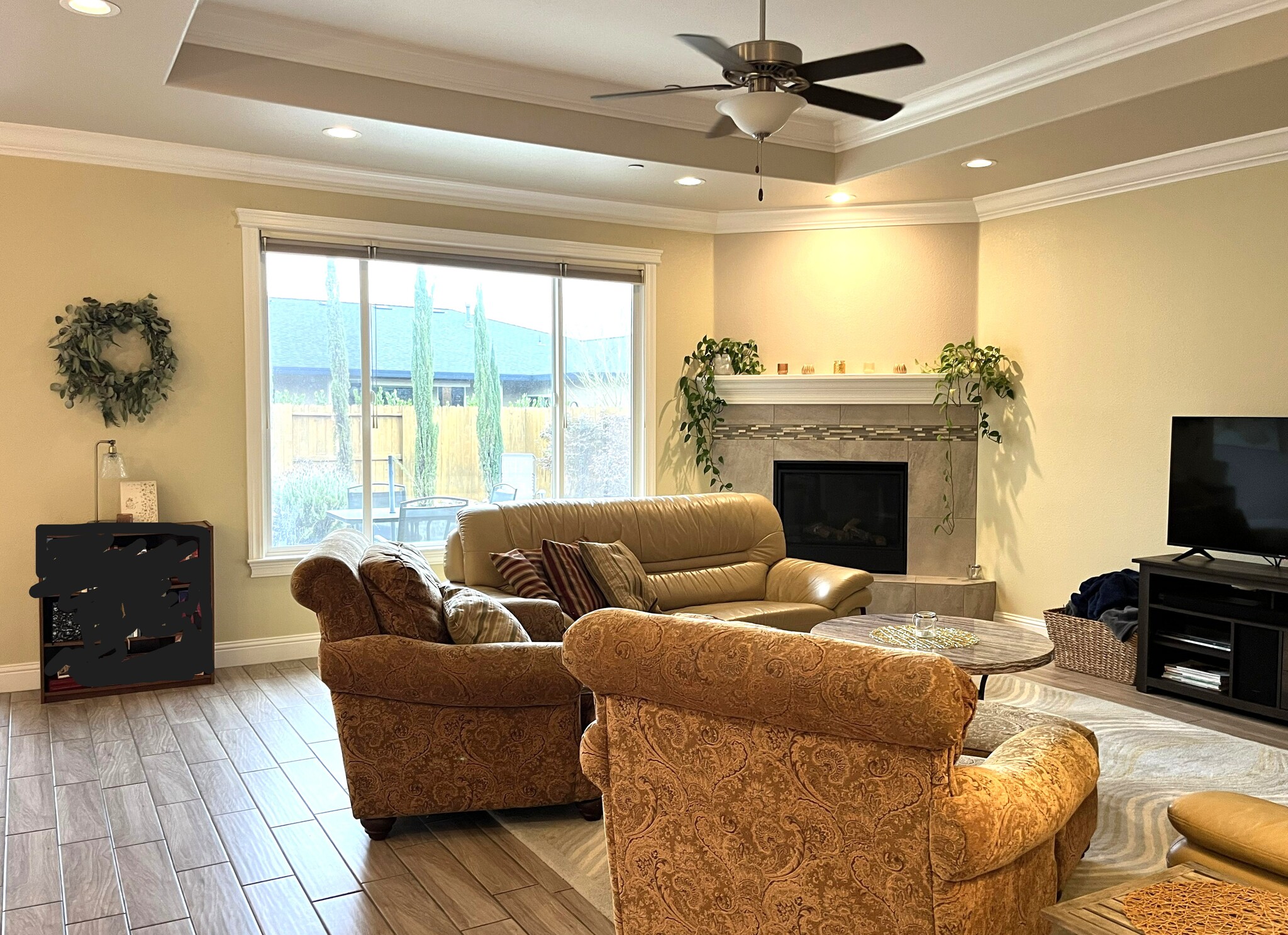 Fireplace - 358 Reddington Dr