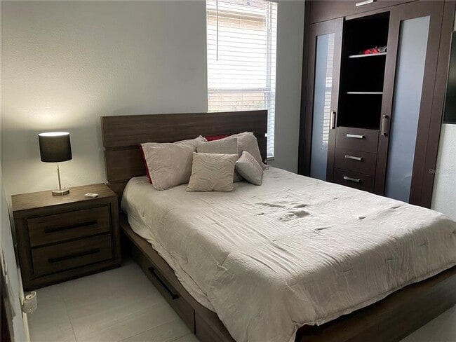 Building Photo - 1917 Pamlynne Pl