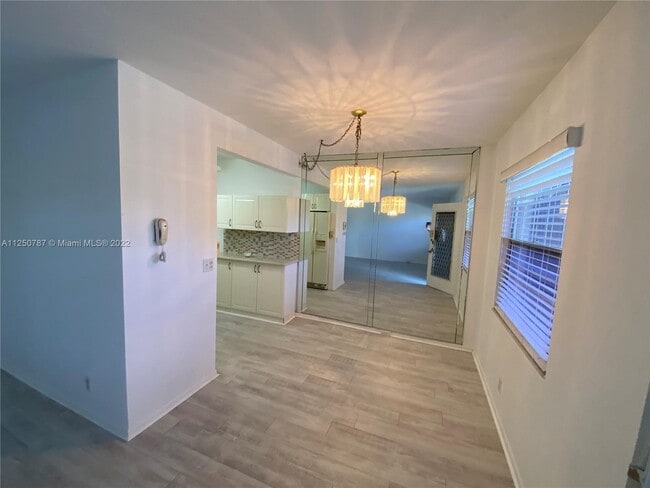 Building Photo - 13250 SW 4th Ct