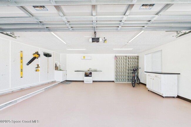 Building Photo - 778 Nassau Rd