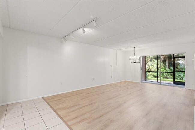 Building Photo - 121 Cypress Ln