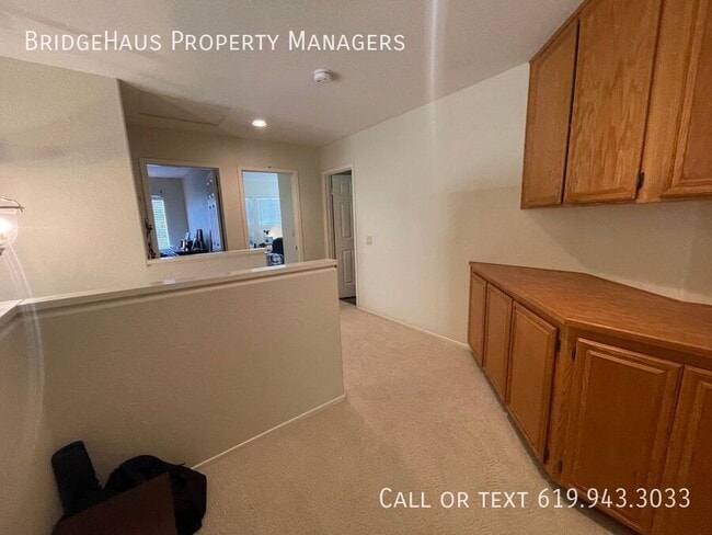 Building Photo - 965 Tempera Ct