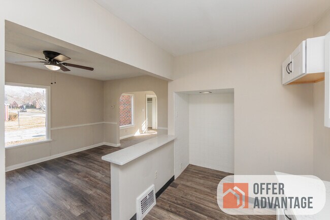 Building Photo - 1284 Avondale Rd