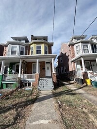 Building Photo - 659 Second St