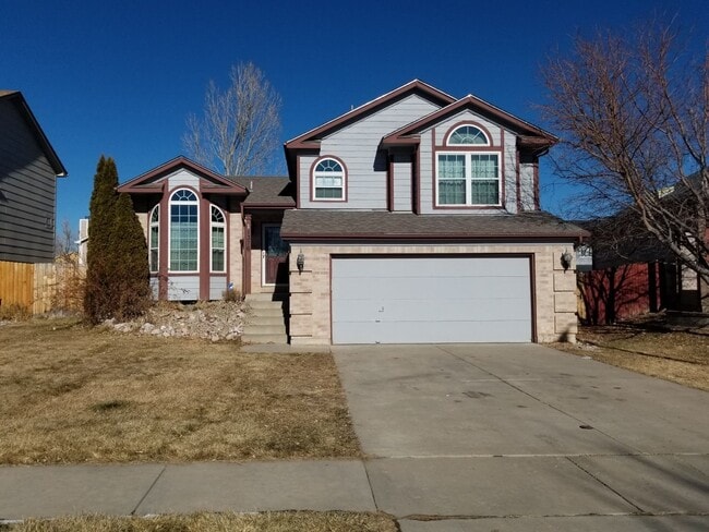 Building Photo - 1376 Coolcrest Dr