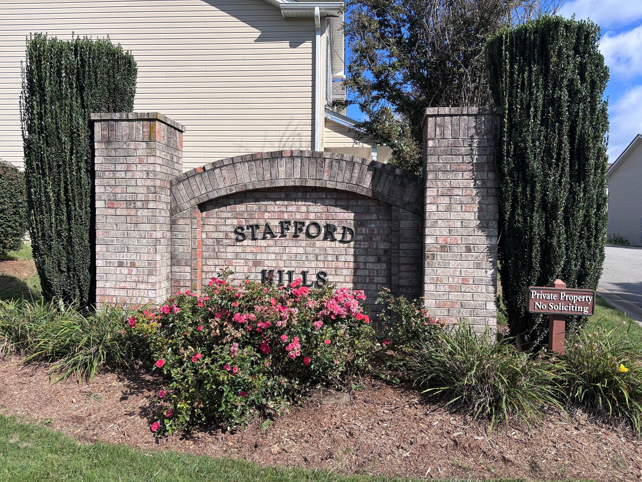 Peaceful Neighborhood W Access To Hwy 25, Airport Road, & I-26 - 83 Birkshire Way