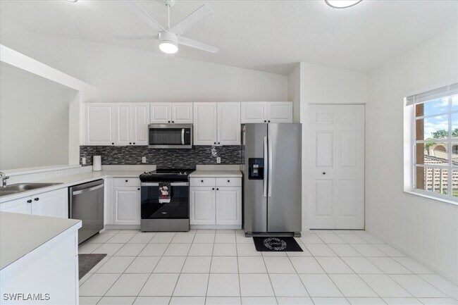Building Photo - 9060 Michael Cir