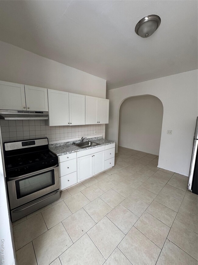 Building Photo - 238 S 3rd Ave