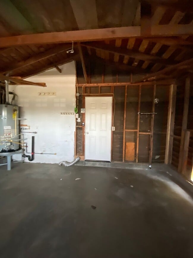 Building Photo - Updated Single Story Home Located in Orcut...