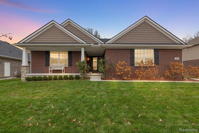 Primary Photo - 86 Crosbie Ct
