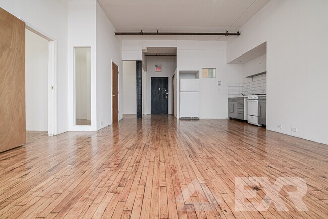 Building Photo - 476 Jefferson St