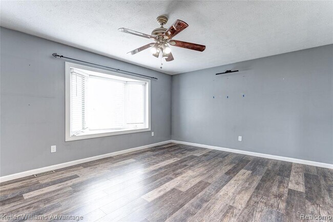 Building Photo - 16840 Savoie St