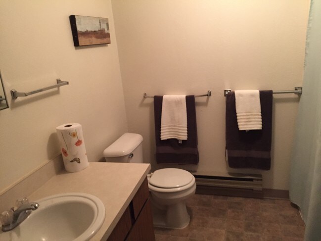 1205 S Martin St - Old Orchard Apartments