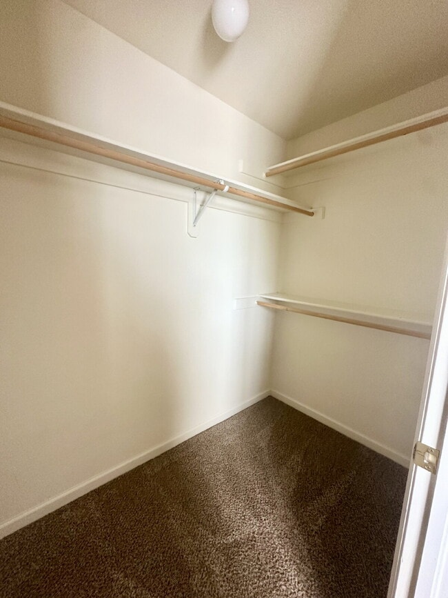 Building Photo - Charming Townhouse for Rent in Cheyenne, WY