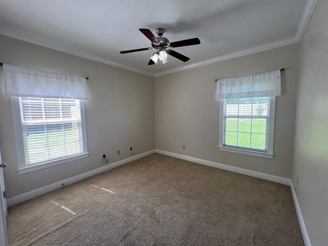 Building Photo - Valley Chase Subdivision
