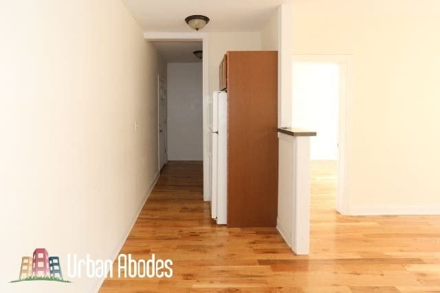 Building Photo - 625 W Cornelia Ave