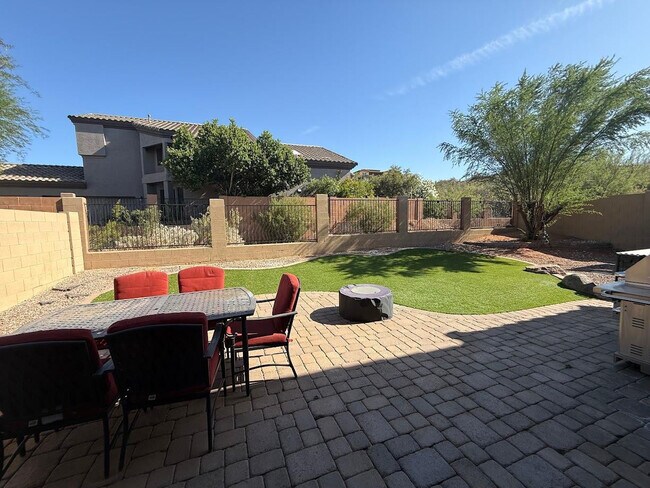 Building Photo - 6602 W Molly Ln