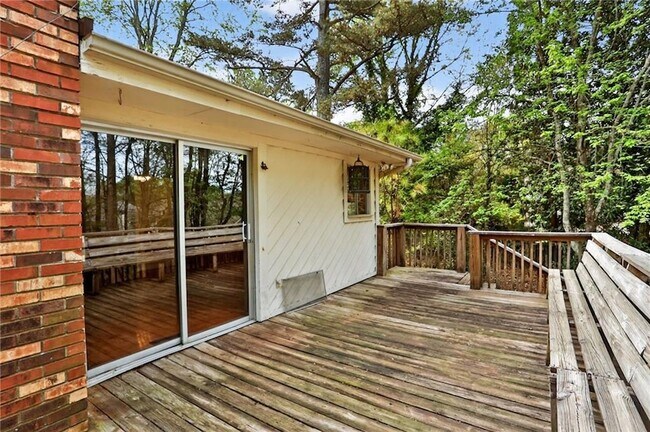 Building Photo - 4897 Lou Ivy Rd