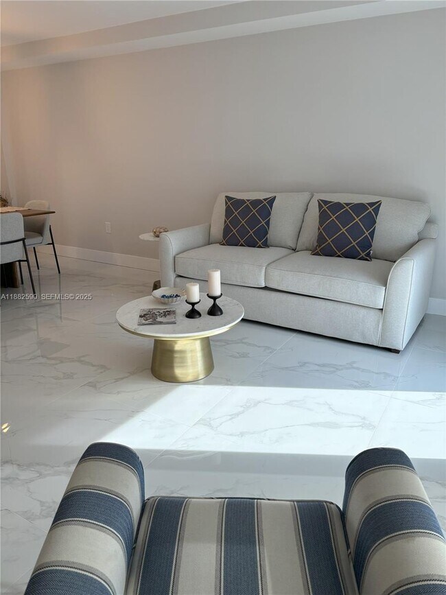 Building Photo - 5701 Collins Ave