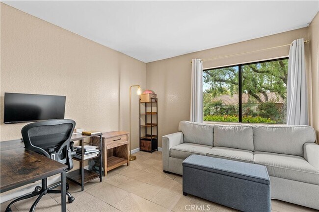 Building Photo - 22886 Hilton Head Dr