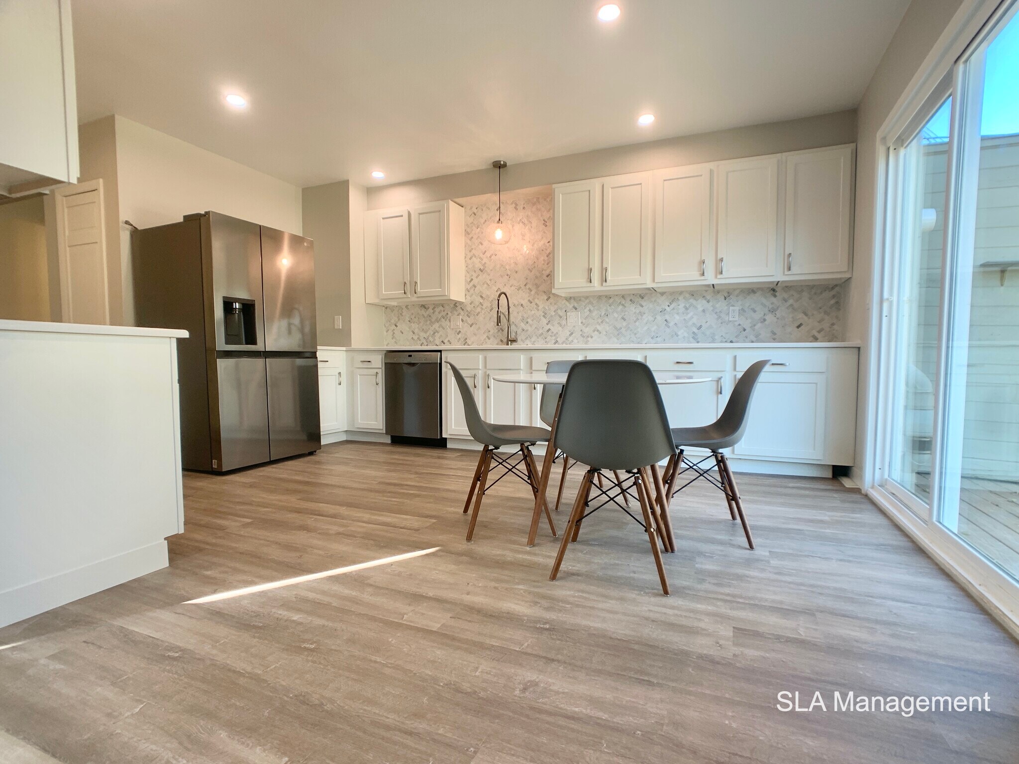 Building Photo - 1320 Vivian St