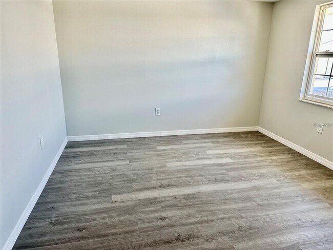 Building Photo - 4930 Getner St