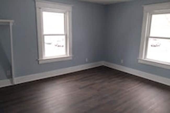Building Photo - 2 bedroom apartment