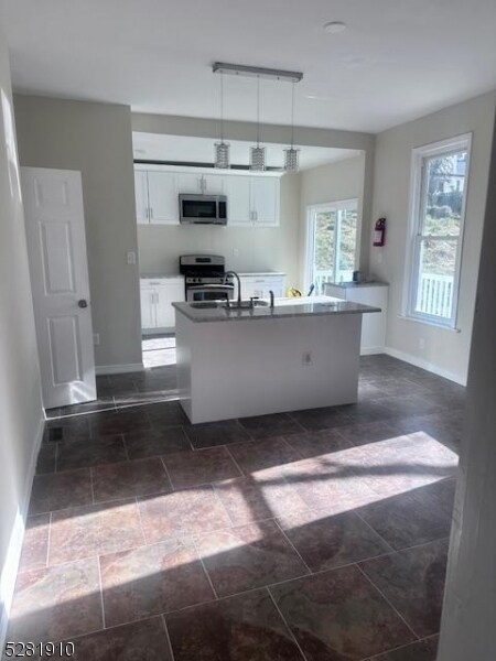 Building Photo - 145 Washington St