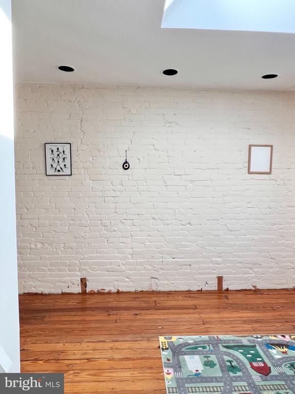 Building Photo - 1507 N Rodney St